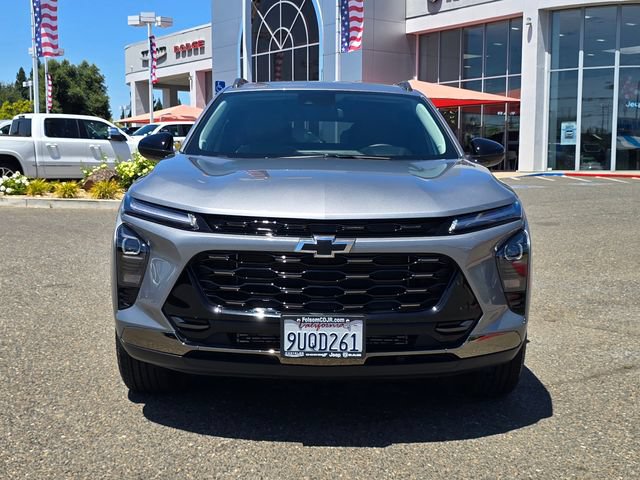 Used 2025 Chevrolet Trax ACTIV w/ Driver Confidence Package FWD image 2