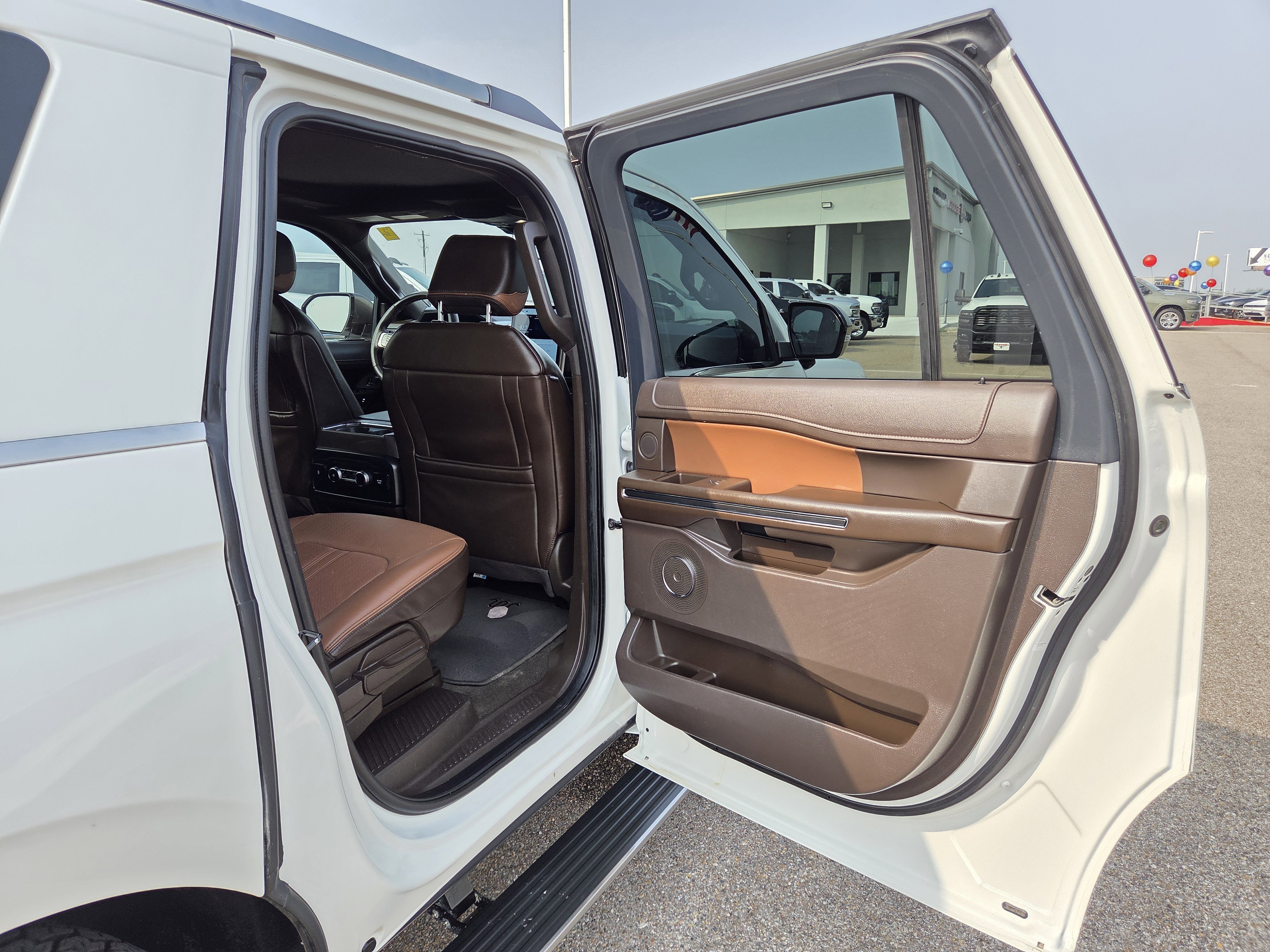 Used 2024 Ford Expedition Max King Ranch AWD/4WD image 16