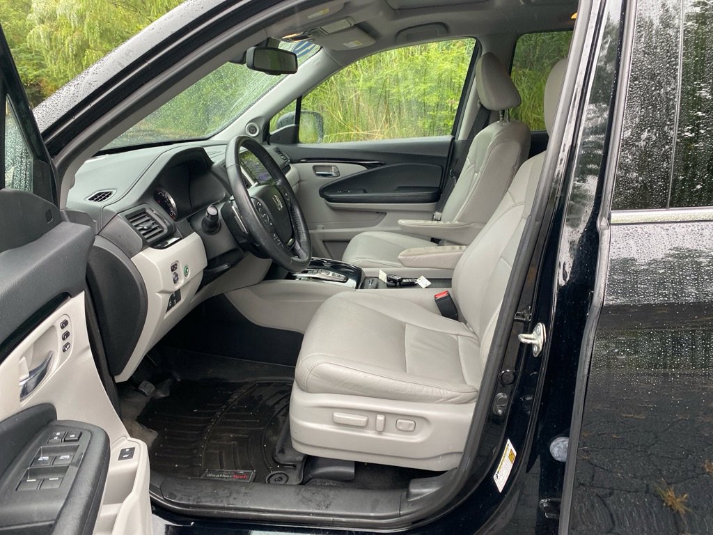 Used 2017 Honda Pilot Elite image 10