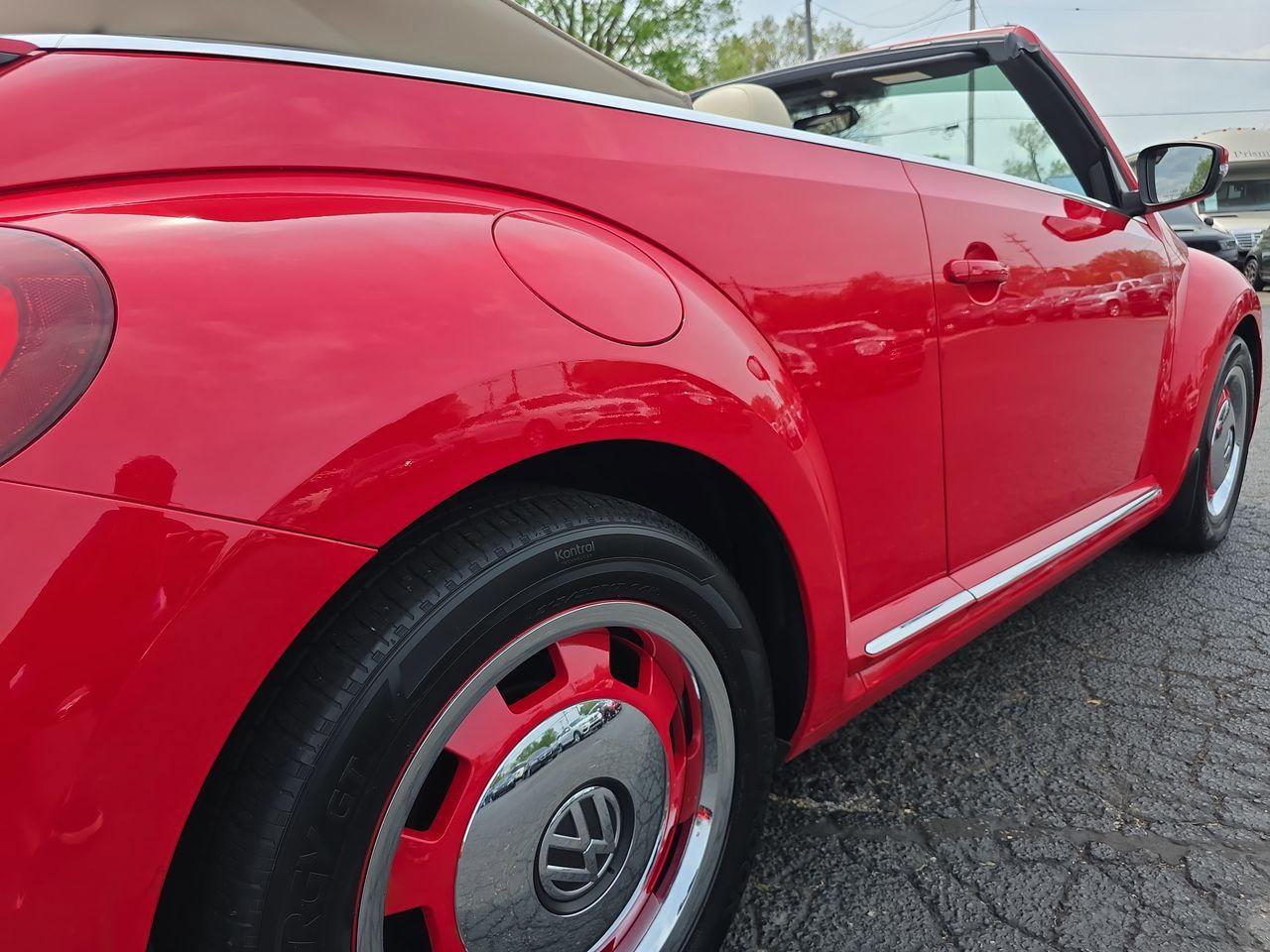 Used 2018 Volkswagen Beetle 2.0T Coast image 36