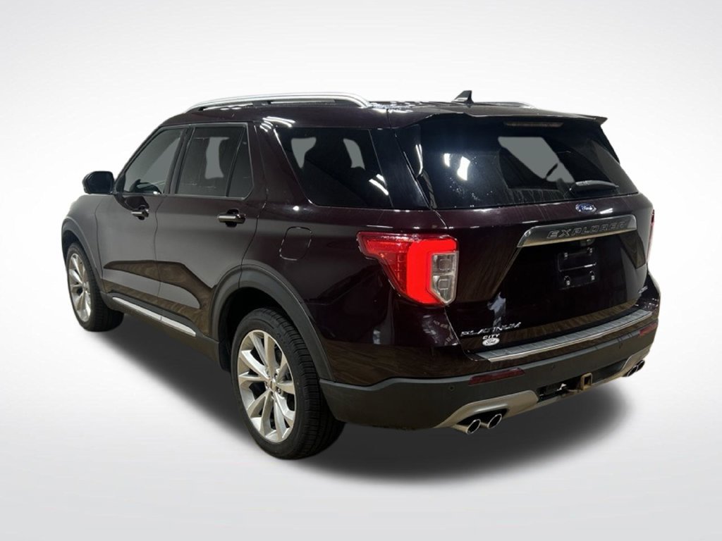 Used 2022 Ford Explorer Platinum w/ Equipment Group 601A AWD/4WD image 12