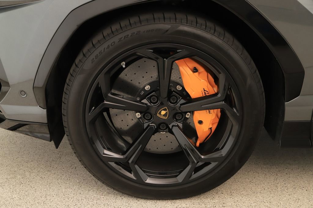 Used 2020 Lamborghini Urus image 34