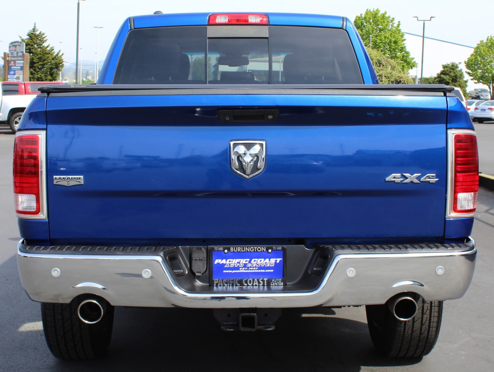 Used 2017 RAM 1500 Laramie w/ Convenience Group AWD/4WD image 5