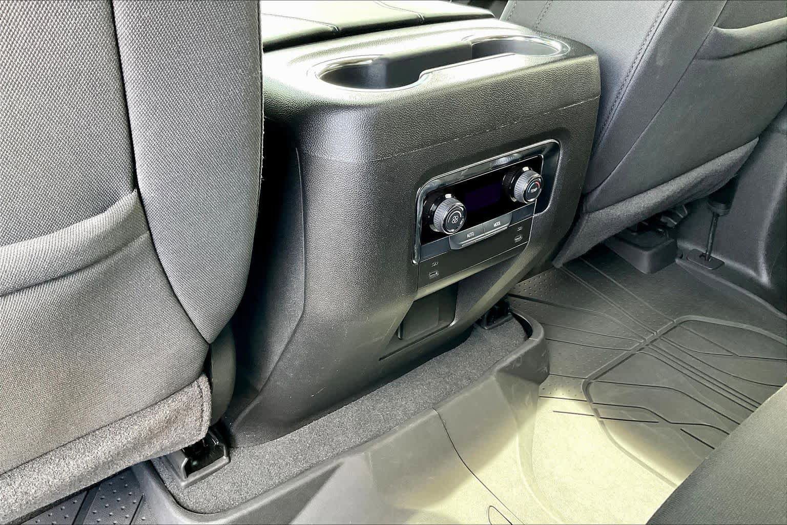 Certified 2025 Chevrolet Tahoe LS RWD image 34