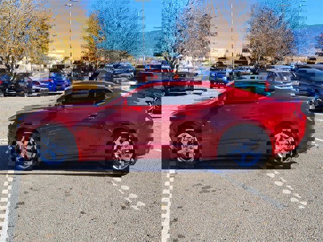 Used 2018 Chevrolet Camaro LT image 7