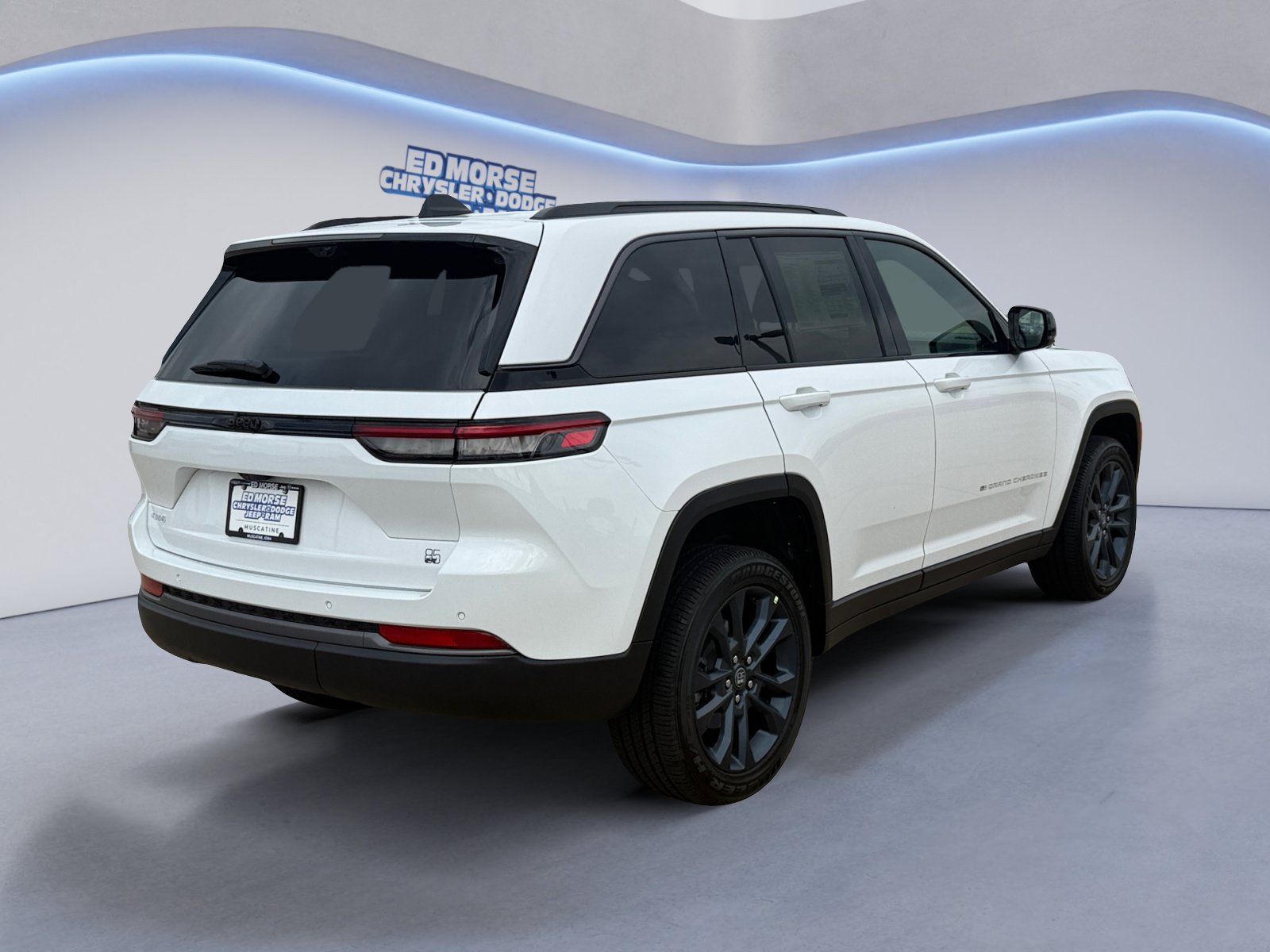 New 2026 Jeep Grand Cherokee Limited AWD/4WD image 5