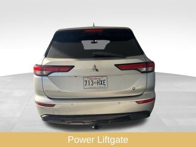 Used 2022 Mitsubishi Outlander SE image 5