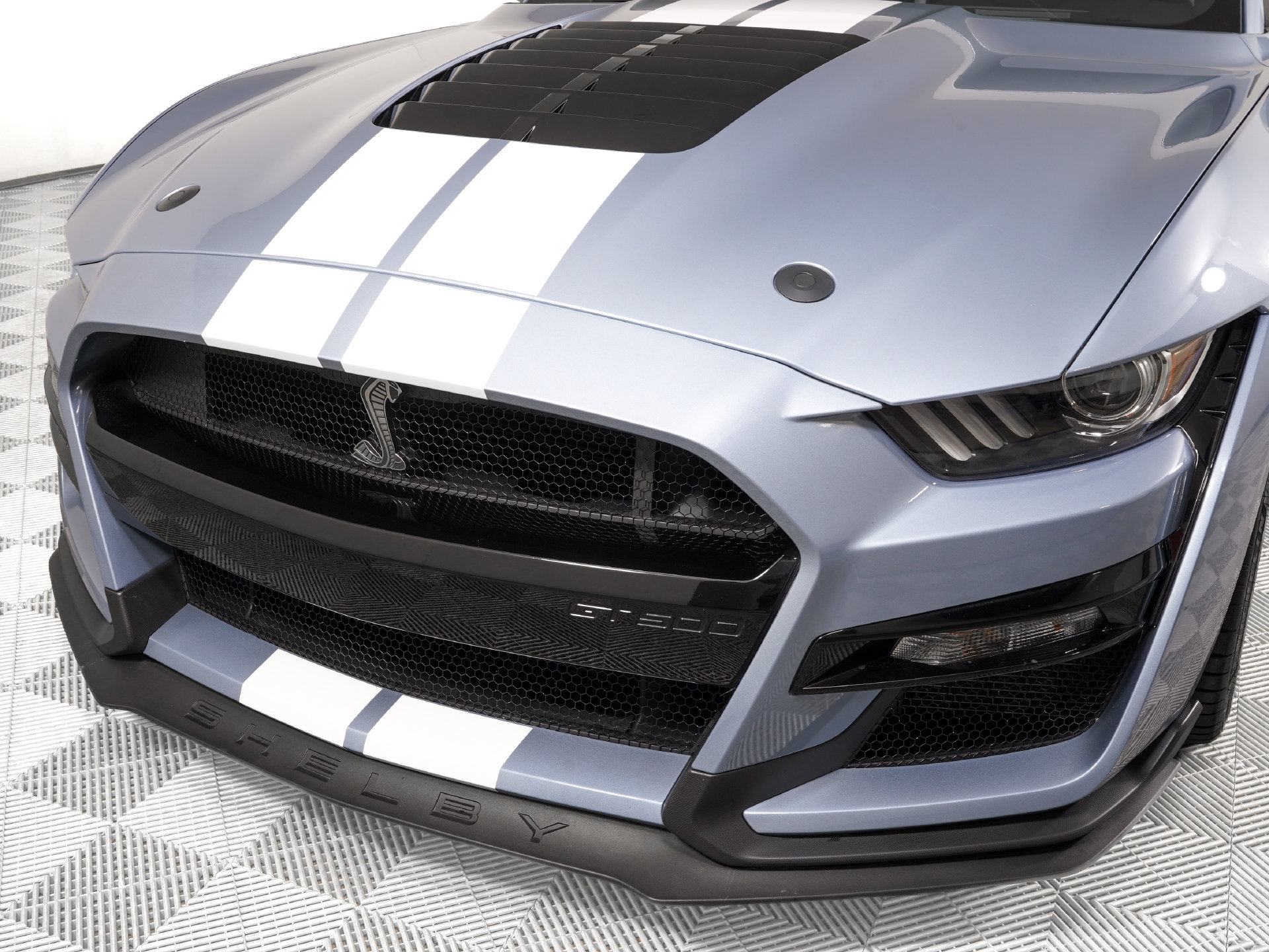 Used 2022 Ford Mustang Shelby GT500 w/ Technology Package RWD image 30