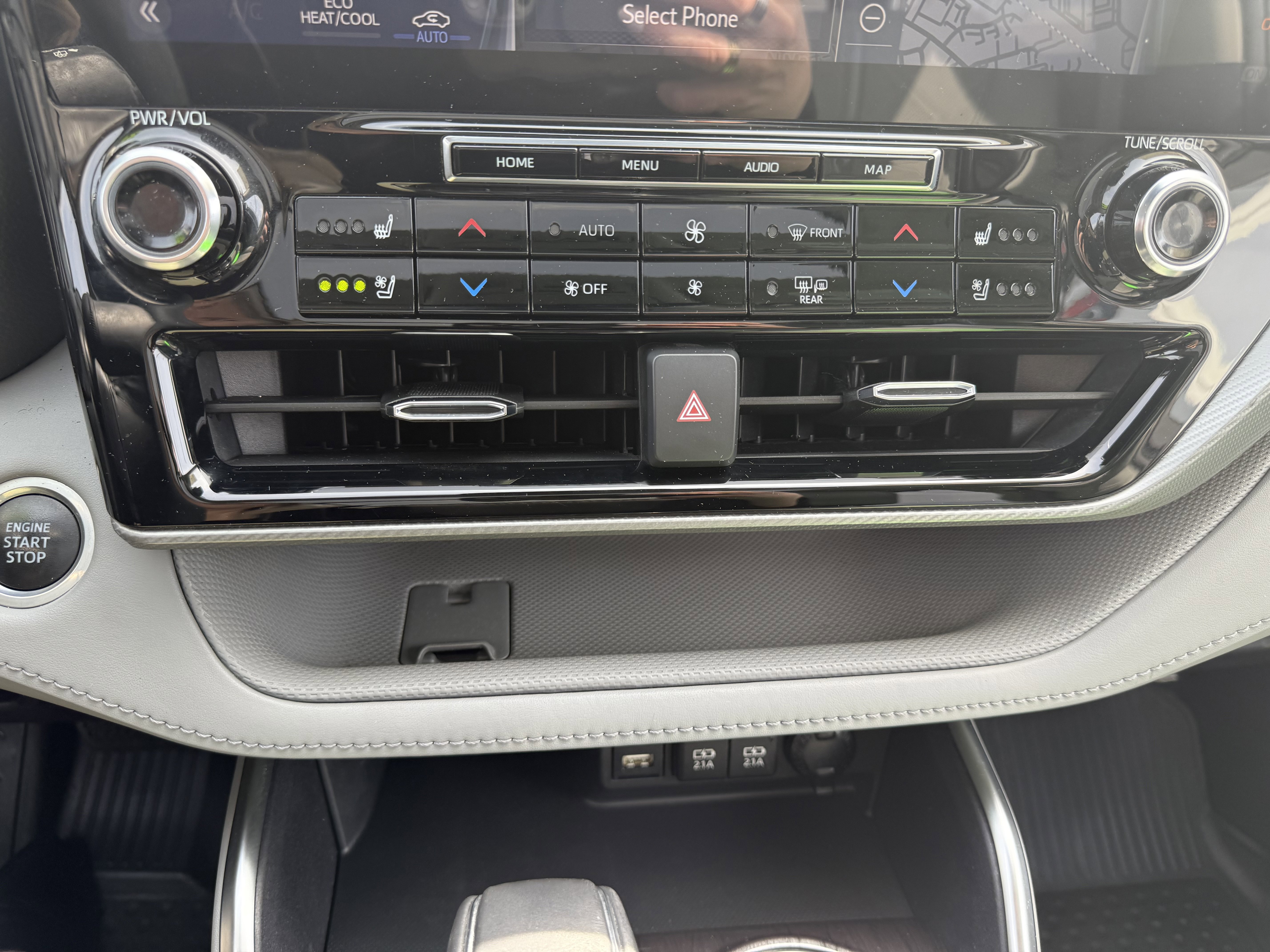 Certified 2021 Toyota Highlander Platinum image 18