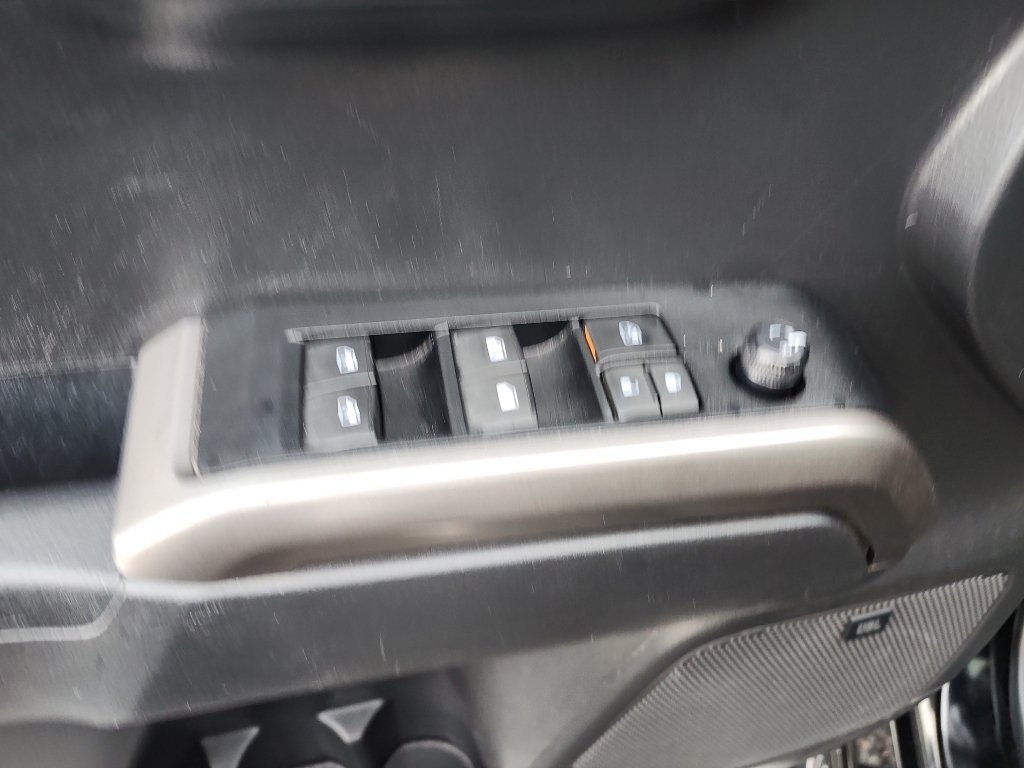 Used 2022 Toyota Tacoma Limited AWD/4WD image 18