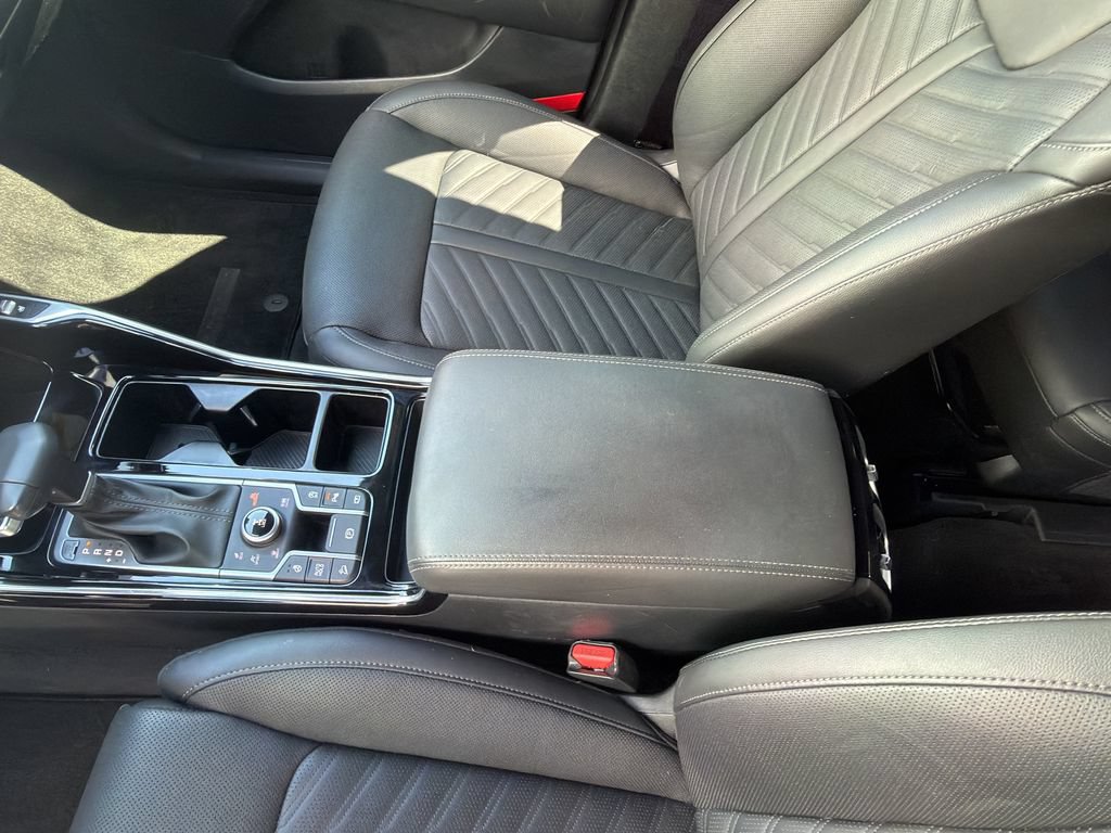 Certified 2025 Kia Sorento SX Prestige AWD/4WD image 26