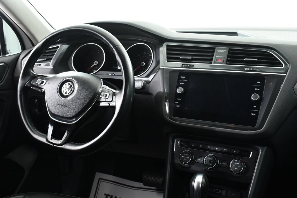 Used 2018 Volkswagen Tiguan SE w/ 18" Alloy Wheels Package AWD/4WD image 8