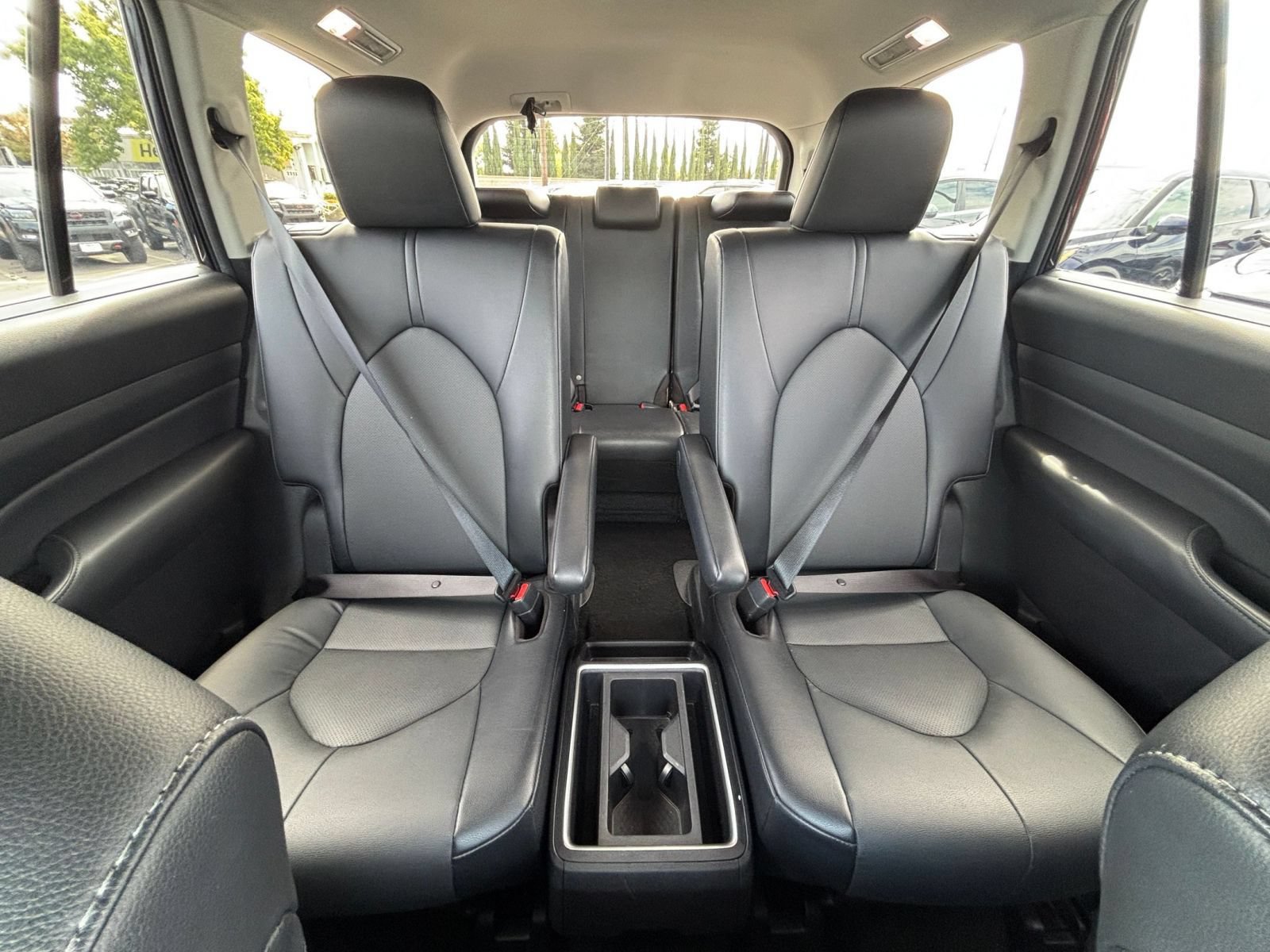 Used 2025 Toyota Grand Highlander FWD image 40