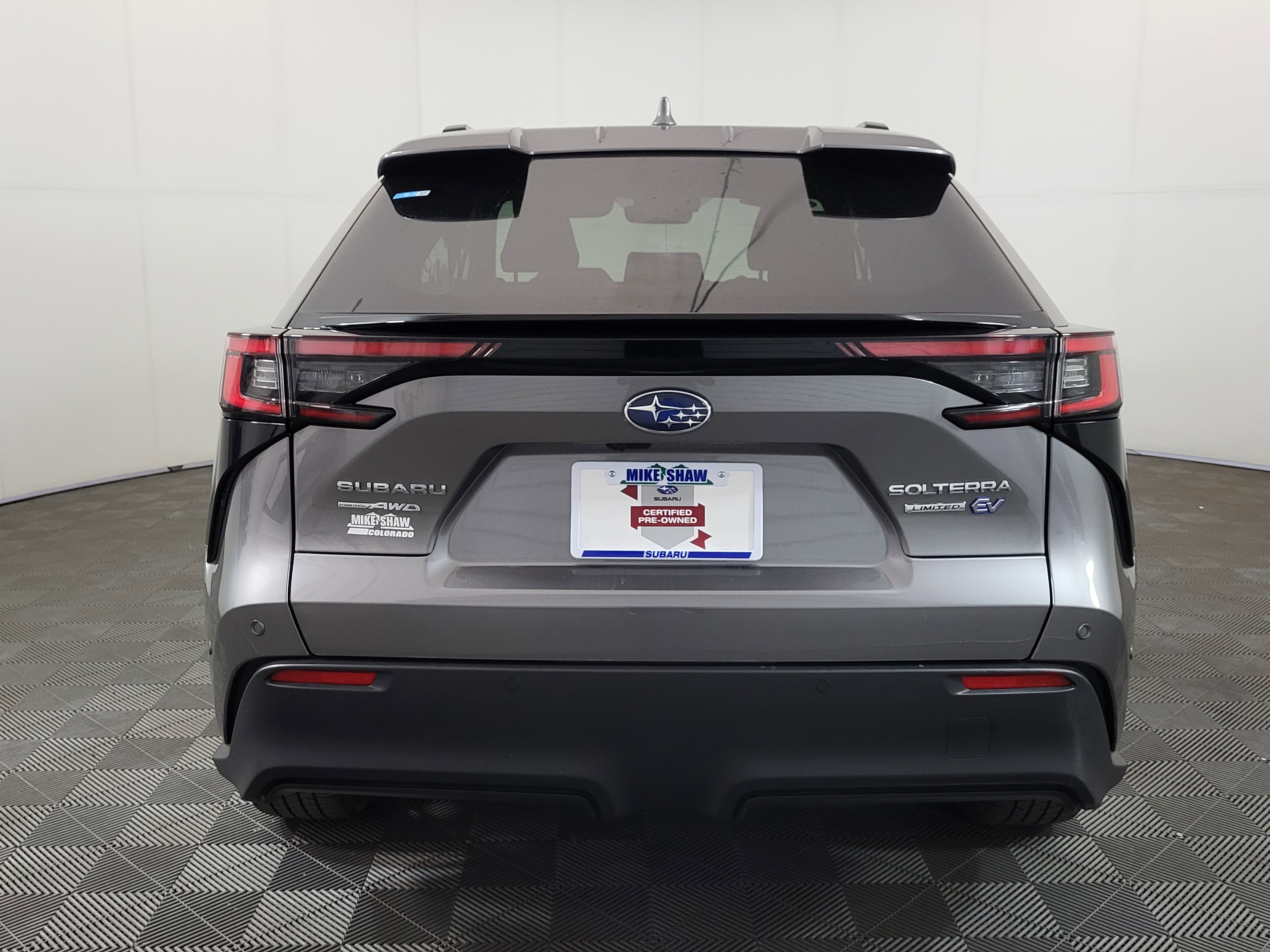 Used 2025 Subaru Solterra Limited image 6