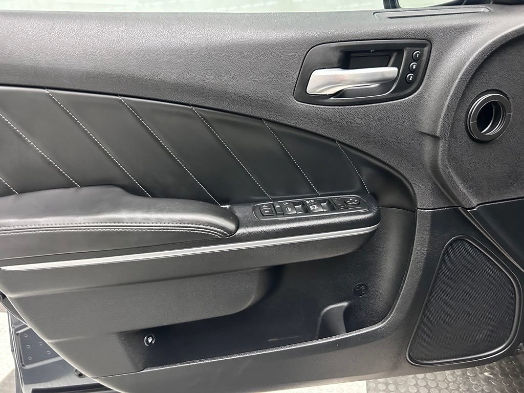 Used 2016 Dodge Charger SXT w/ AWD Plus Group image 10