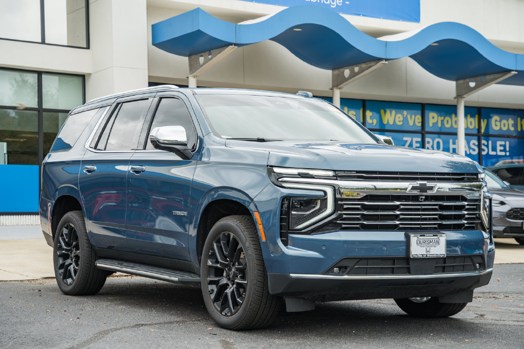 Used 2026 Chevrolet Tahoe Premier AWD/4WD image 1