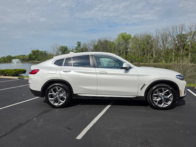 Used 2024 BMW X4 xDrive30i w/ Premium Package AWD/4WD image 5