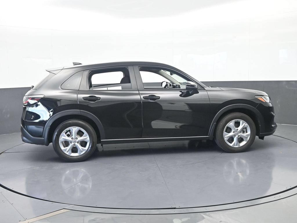 Used 2025 Honda HR-V LX image 7