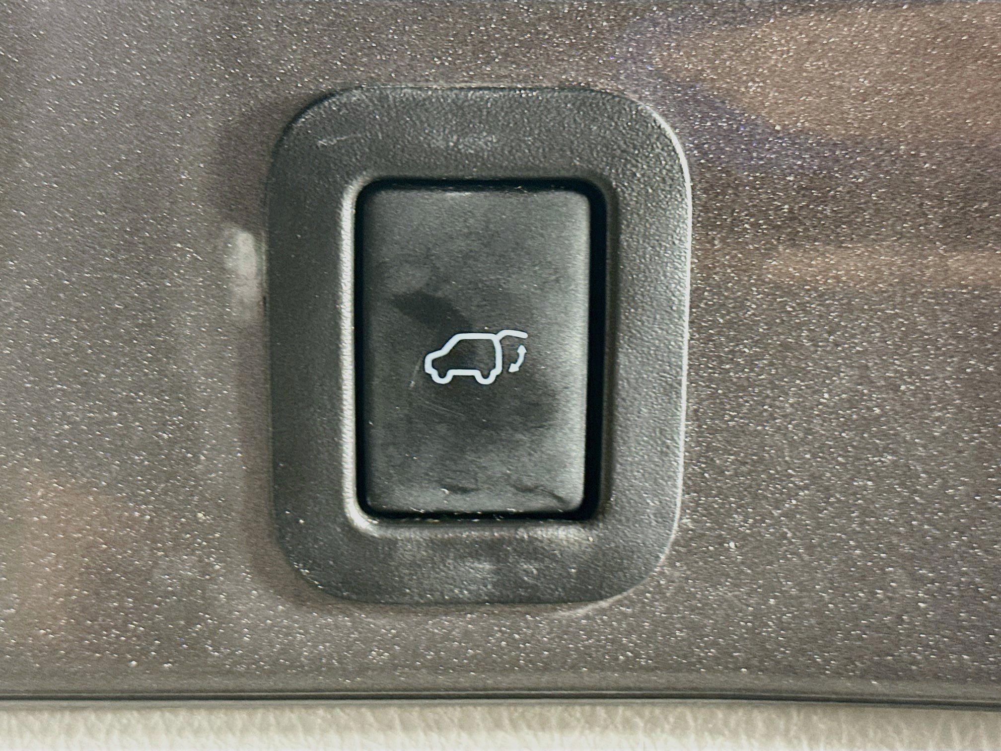 Used 2019 Toyota Highlander Limited Platinum w/ Carpet Mat Package (TMS) AWD/4WD image 33