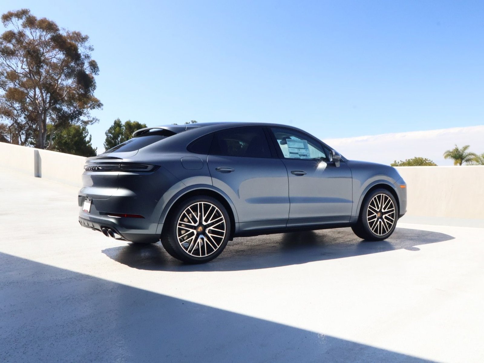 New 2026 Porsche Cayenne Coupe AWD/4WD image 8