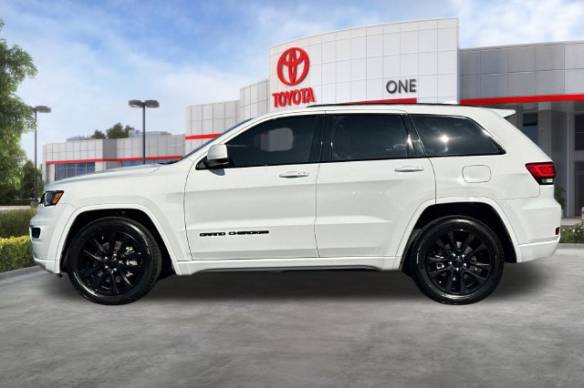 Used 2021 Jeep Grand Cherokee Laredo X RWD image 8