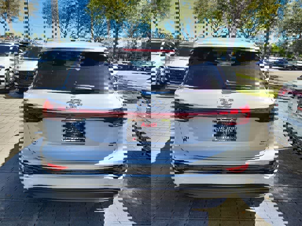 New 2025 Audi Q6 e-tron Premium Plus image 5