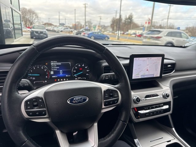 Used 2023 Ford Explorer XLT w/ Equipment Group 202A image 24