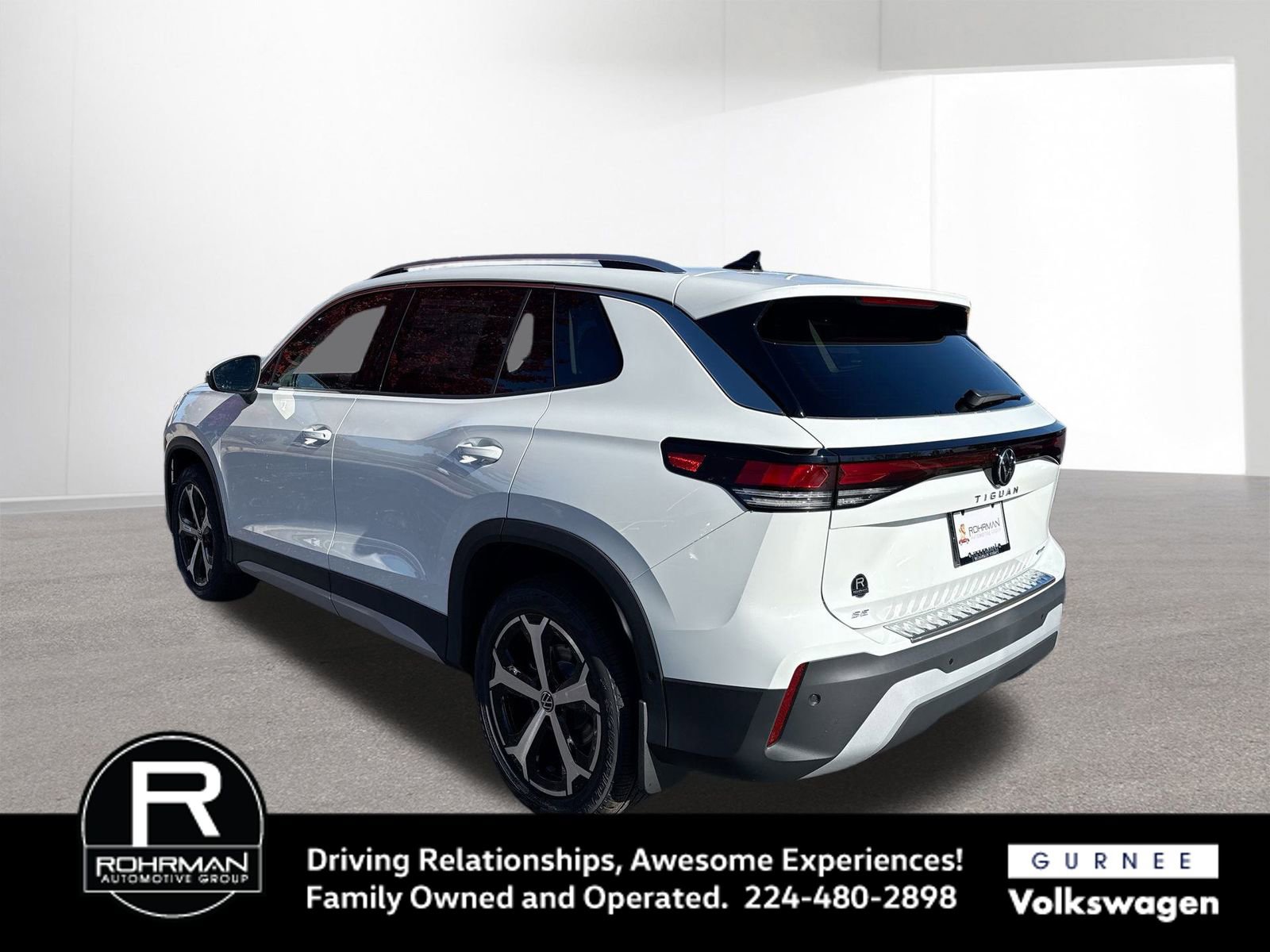 New 2026 Volkswagen Tiguan SE image 6