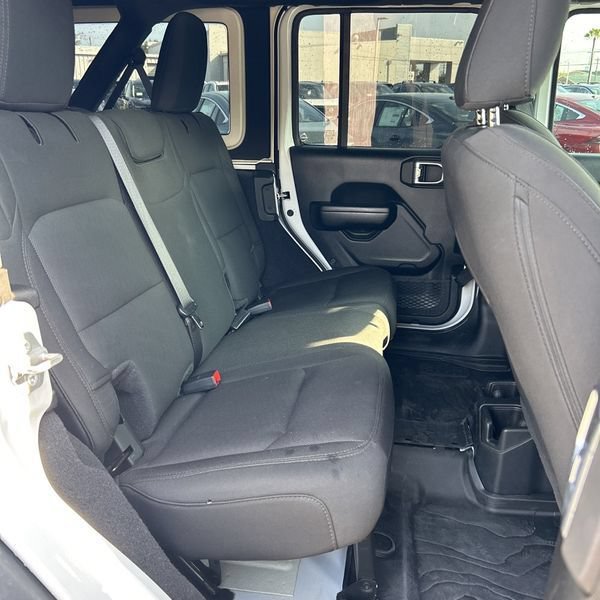 Used 2021 Jeep Wrangler Unlimited Sport AWD/4WD image 18