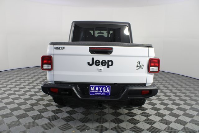 Used 2022 Jeep Gladiator Willys image 23