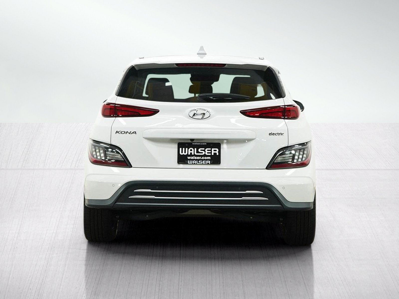 Certified 2023 Hyundai Kona Limited w/ Cargo Package FWD image 5