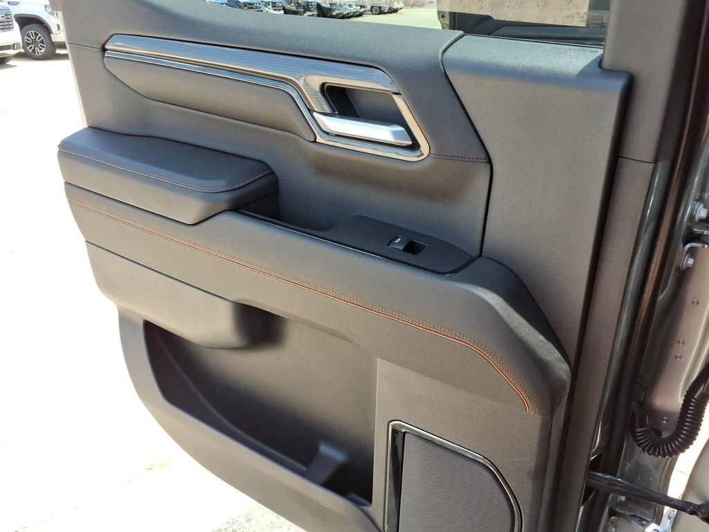 Used 2023 GMC Sierra 1500 AT4 AWD/4WD image 23