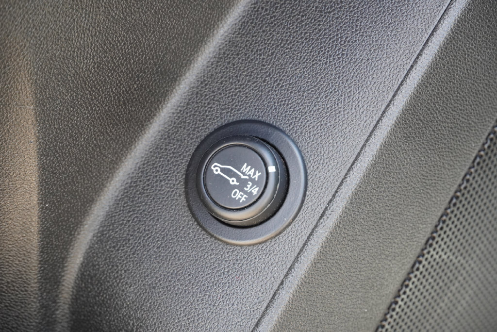 Used 2023 Chevrolet Equinox LT AWD/4WD image 22
