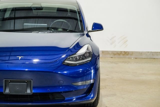Used 2022 Tesla Model 3 Performance image 3