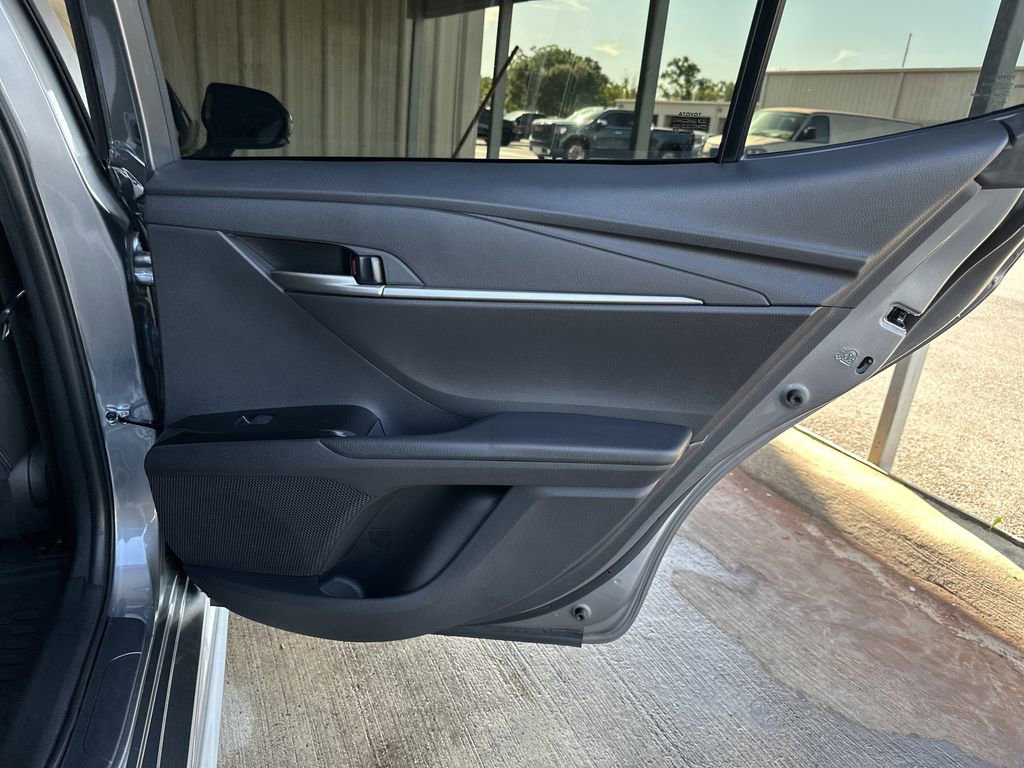 Used 2025 Toyota Camry SE w/ Multimedia Upgrade Package FWD image 33