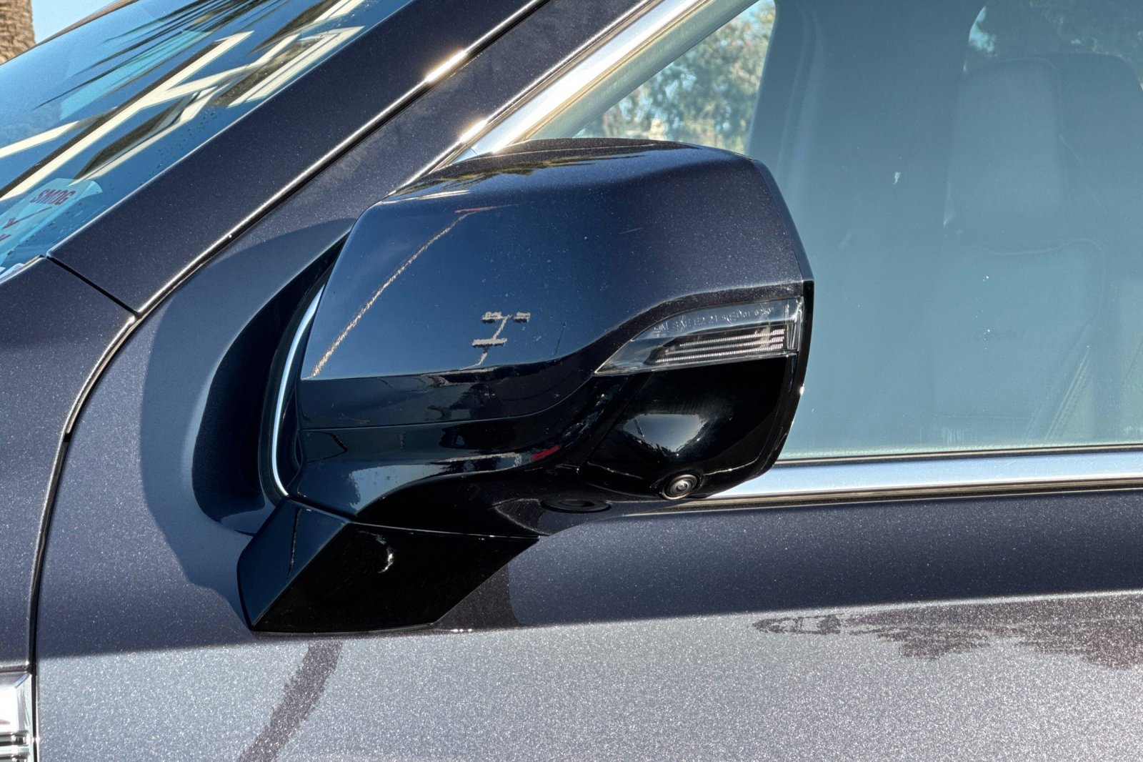 Used 2025 GMC Yukon Denali image 49