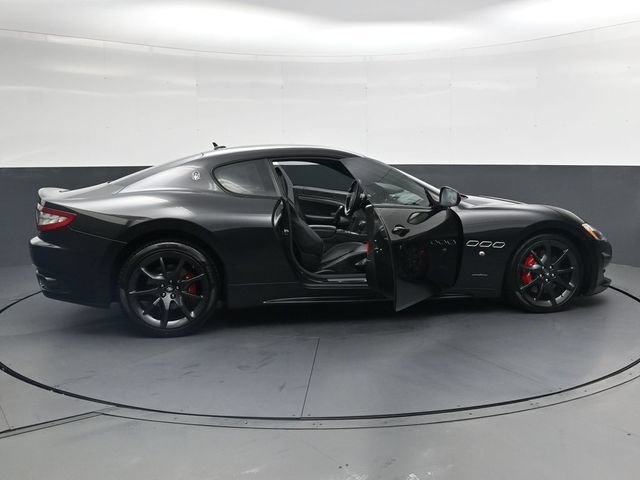 Used 2013 Maserati GranTurismo Sport RWD image 39