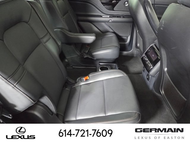Used 2025 Lincoln Aviator AWD image 23
