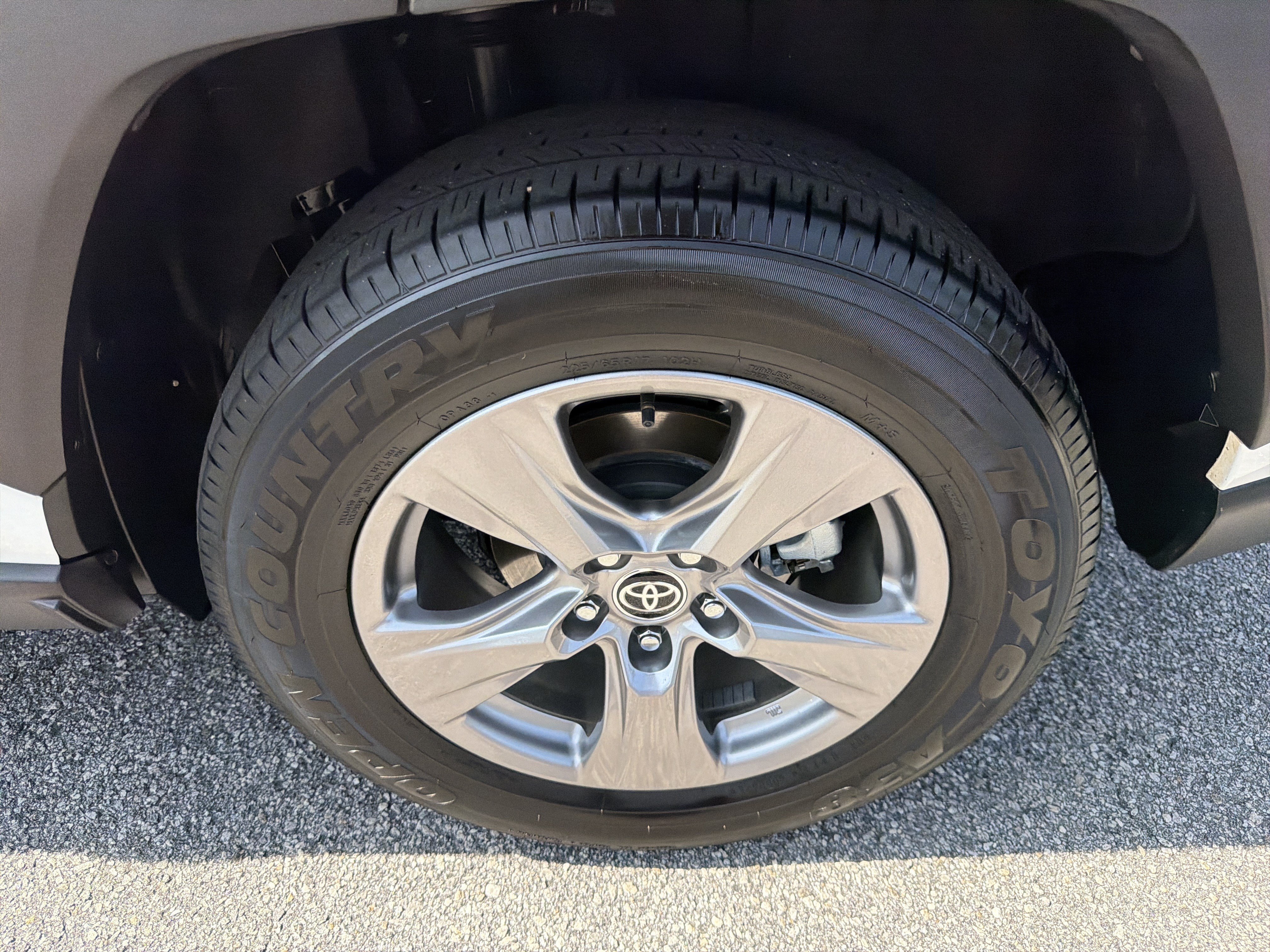 Certified 2024 Toyota RAV4 XLE AWD/4WD image 29