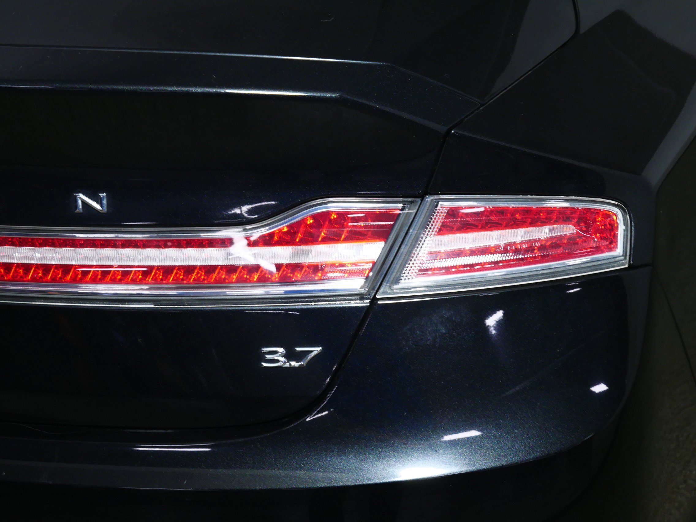 Used 2015 Lincoln MKZ w/ Equipment Group 101A Select image 17