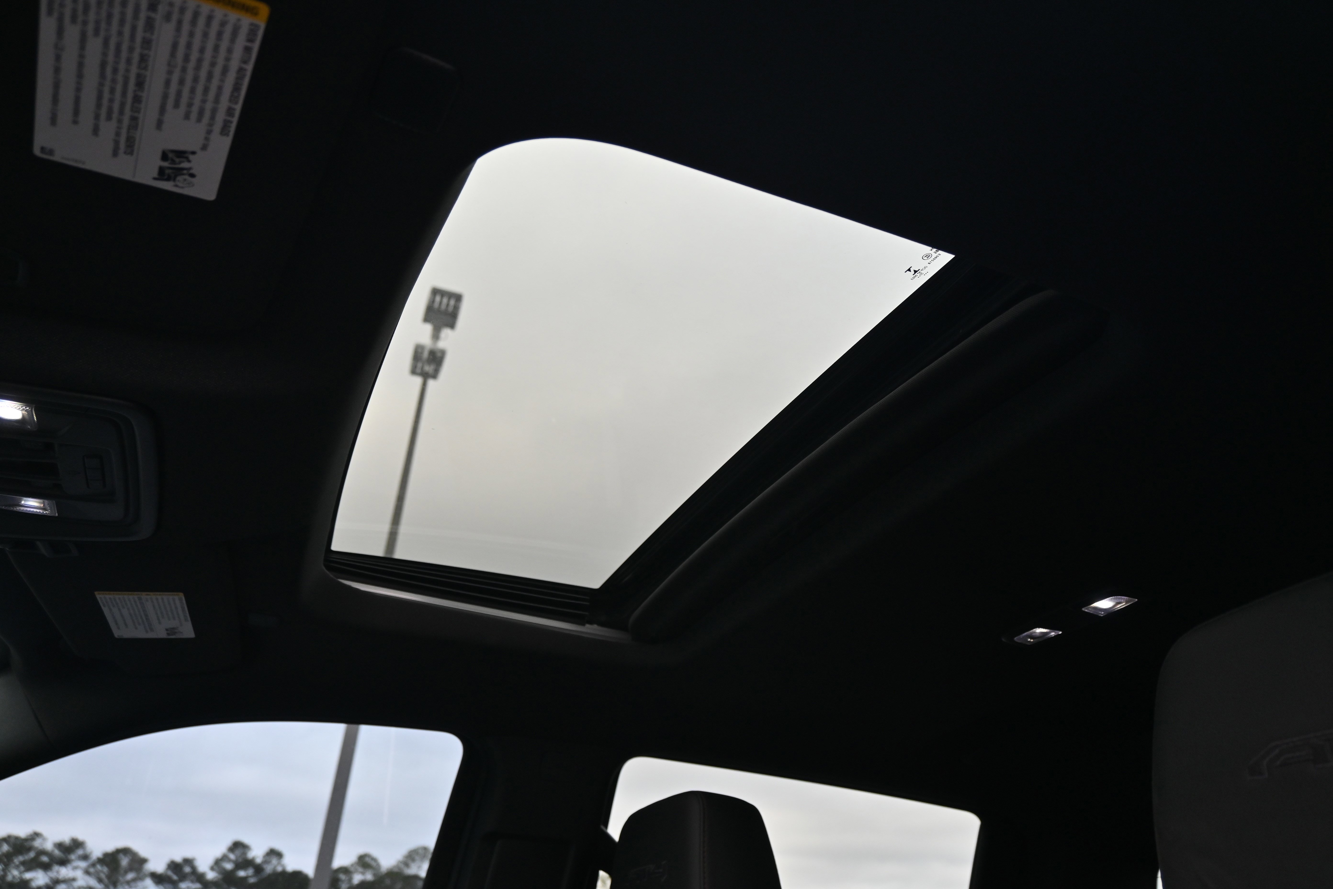 Used 2023 GMC Sierra 1500 AT4 w/ AT4 Premium Package image 11