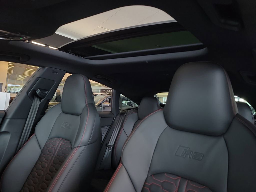 New 2026 Audi RS 7 Performance image 16