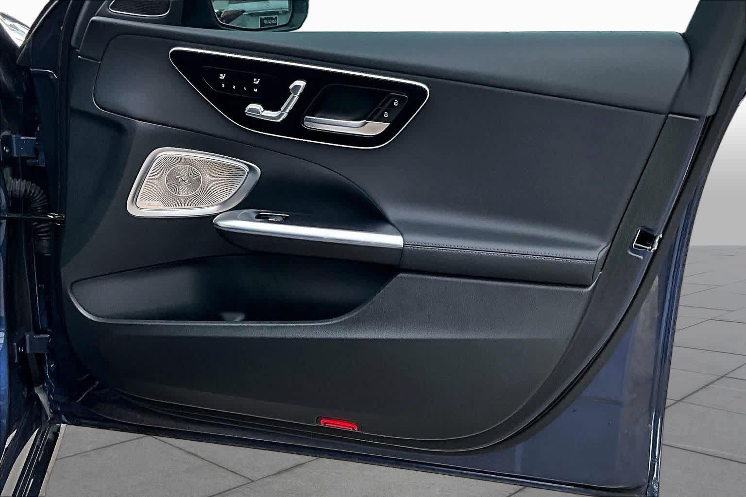 Certified 2025 Mercedes-Benz C 300 4MATIC Sedan image 23