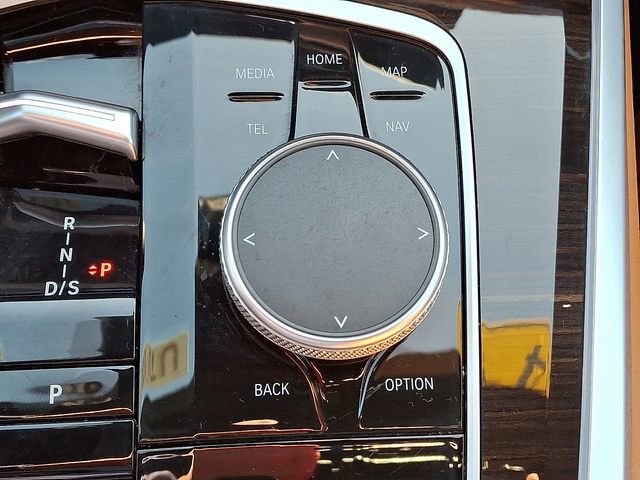 Used 2024 BMW X5 xDrive40i w/ Premium Package image 16