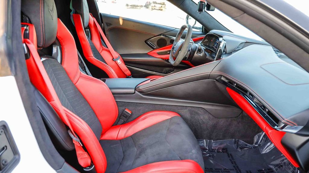 Used 2024 Chevrolet Corvette Stingray Premium Conv w/ Stealth Interior Trim Package image 19