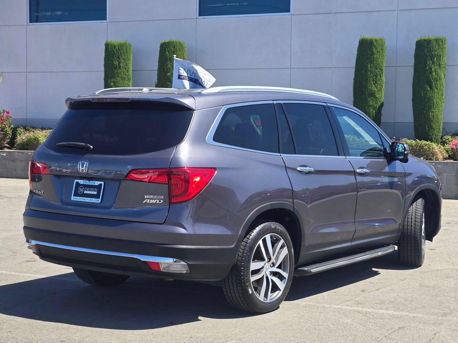 Used 2018 Honda Pilot Touring image 7