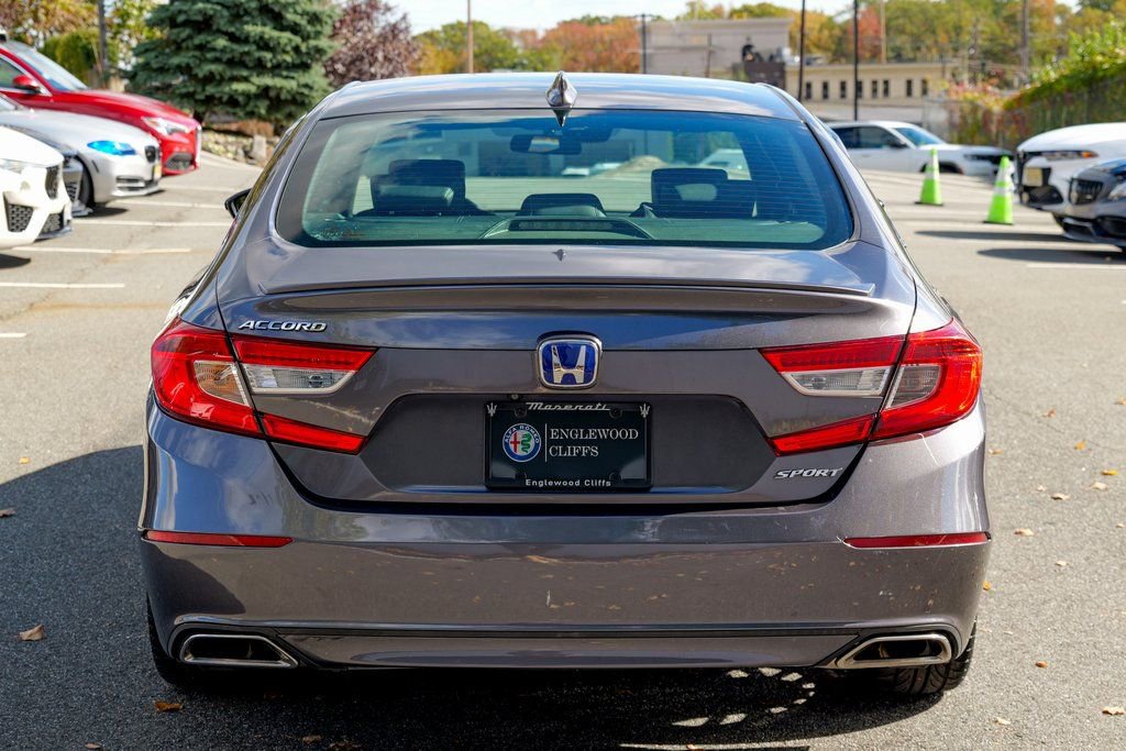 Used 2018 Honda Accord Sport image 6