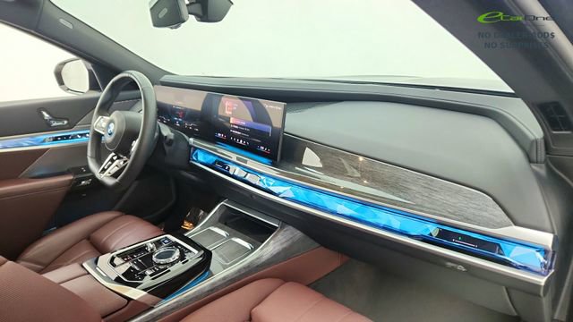 Used 2024 BMW i7 xDrive60 AWD/4WD image 22