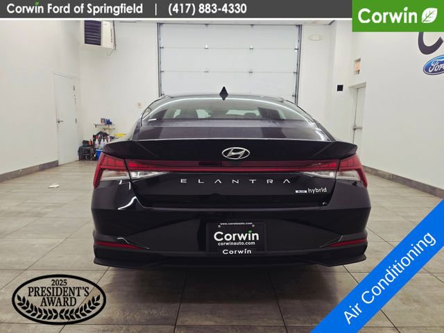 Used 2021 Hyundai Elantra Blue image 4