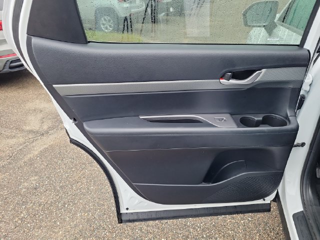 Used 2025 Hyundai Palisade SEL FWD image 15